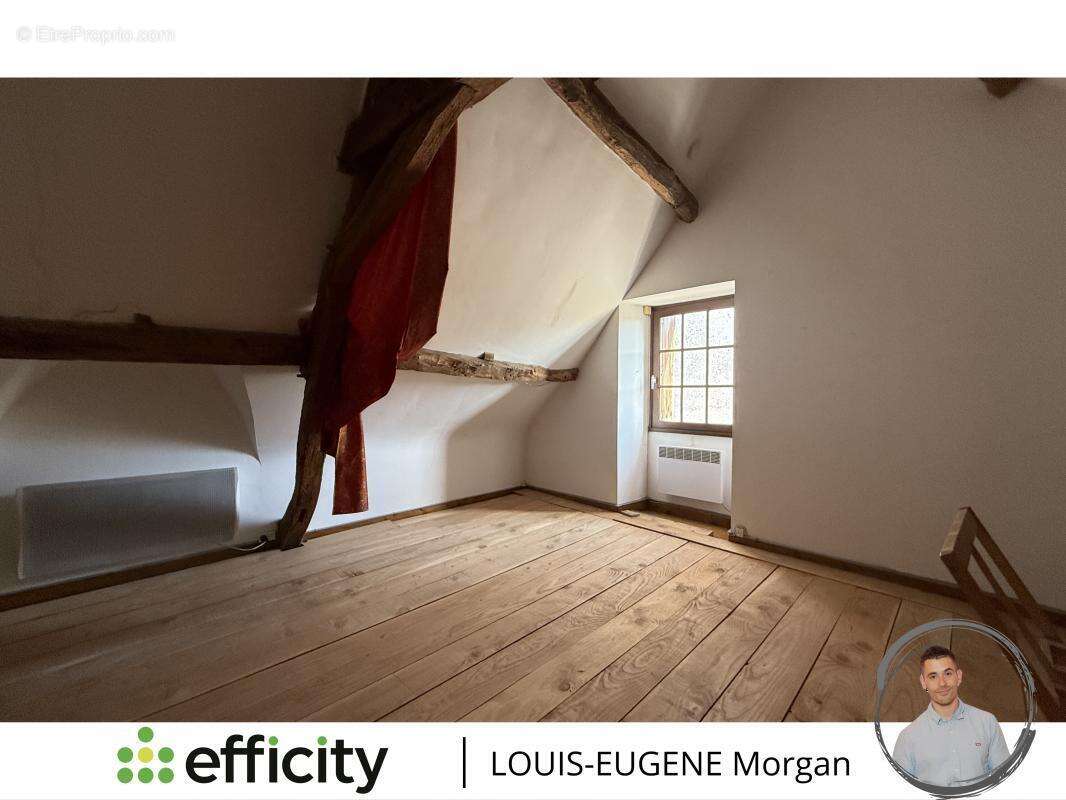 Maison à TOURNON-SAINT-MARTIN