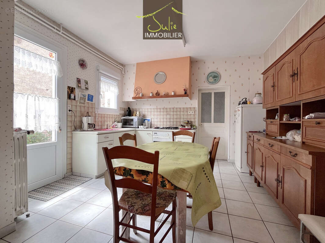 Maison à BRESSUIRE