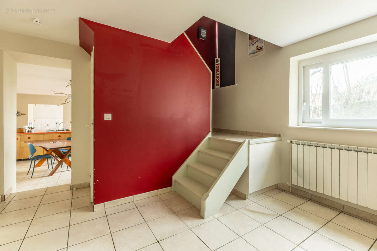 Chamalières, 63400, avenue Joseph Claussat, Maison 5 chambres, terrain 550 m2, 325 000 euros Frais d’agence in - photo 5