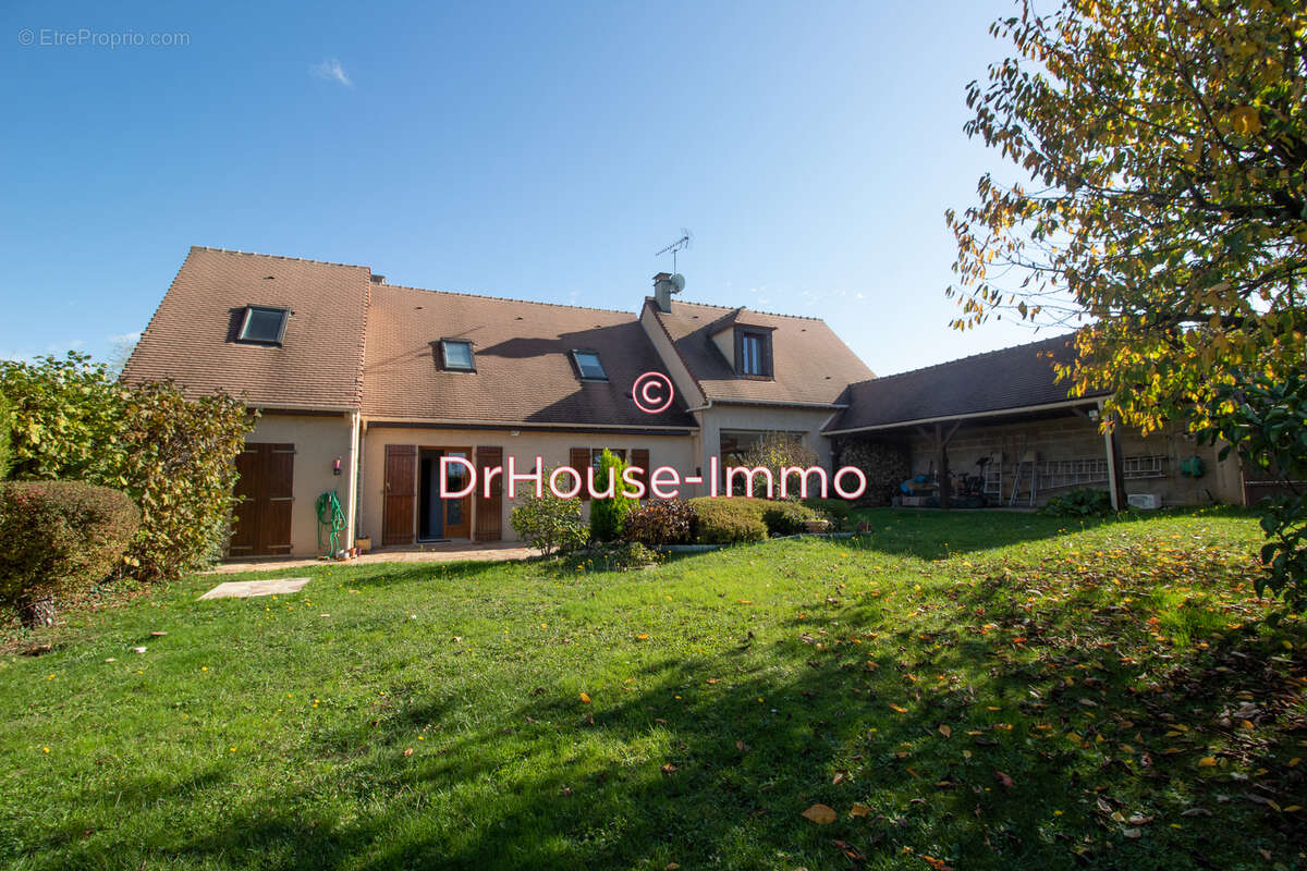 Maison à THOIRY