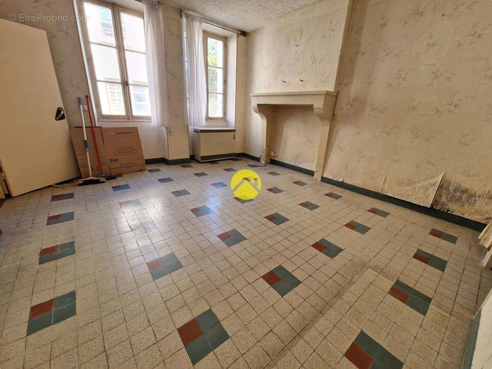 Maison à LES AIX-D&#039;ANGILLON