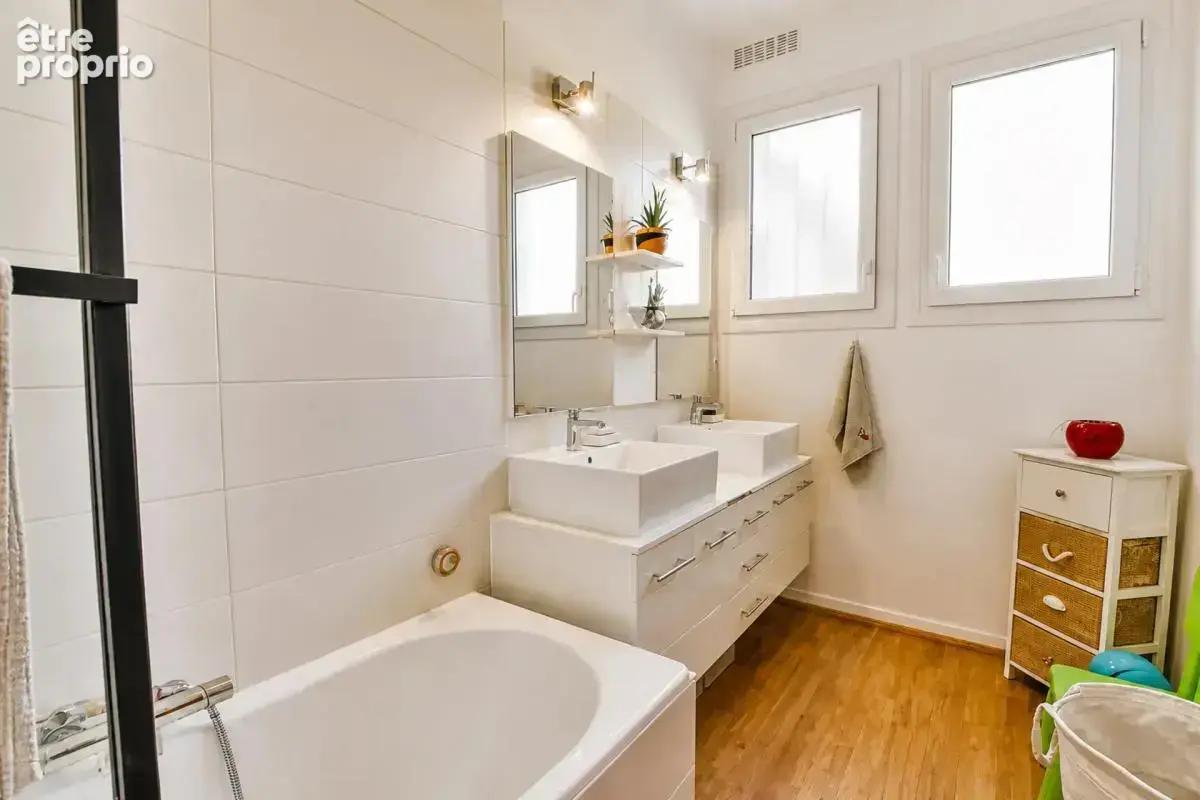 Maison de 6 pièces de 132 m² à Montaigu-Vendée - photo 3