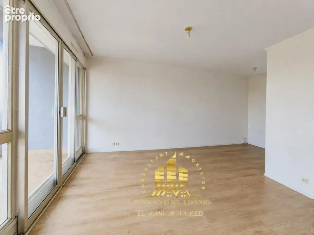 Appartement T1 bis, 7e étage avec terrasse – Bordeaux, à saisir en exclusivité - photo 3