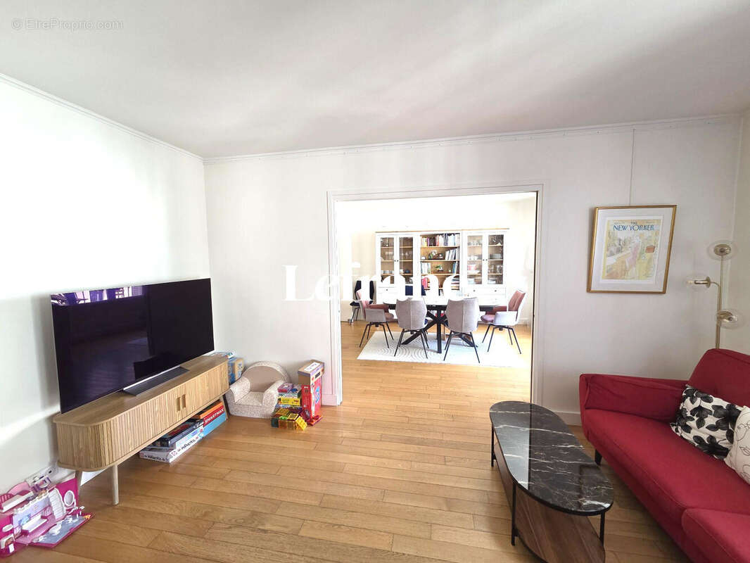 Appartement à PARIS-15E