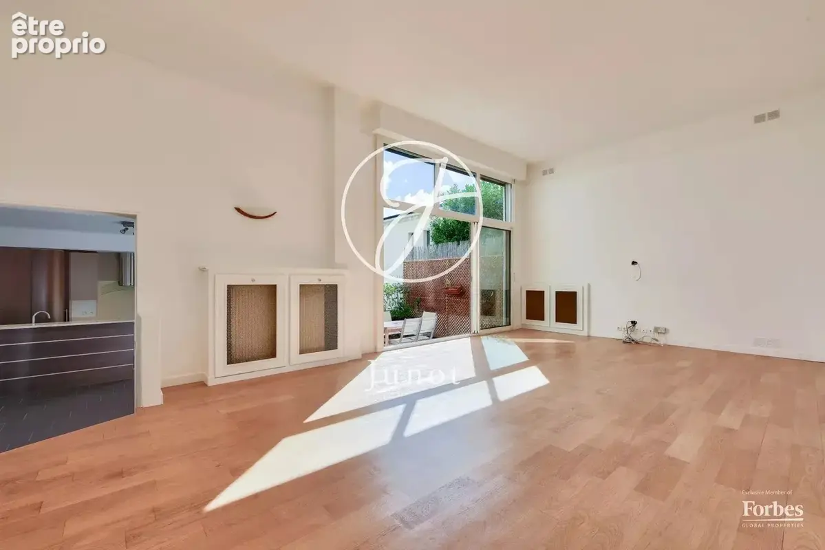 Saint-Cloud - VAL D'OR - Duplex 161.29m² - 4 chambres - Terrasses 120 m² - photo 6