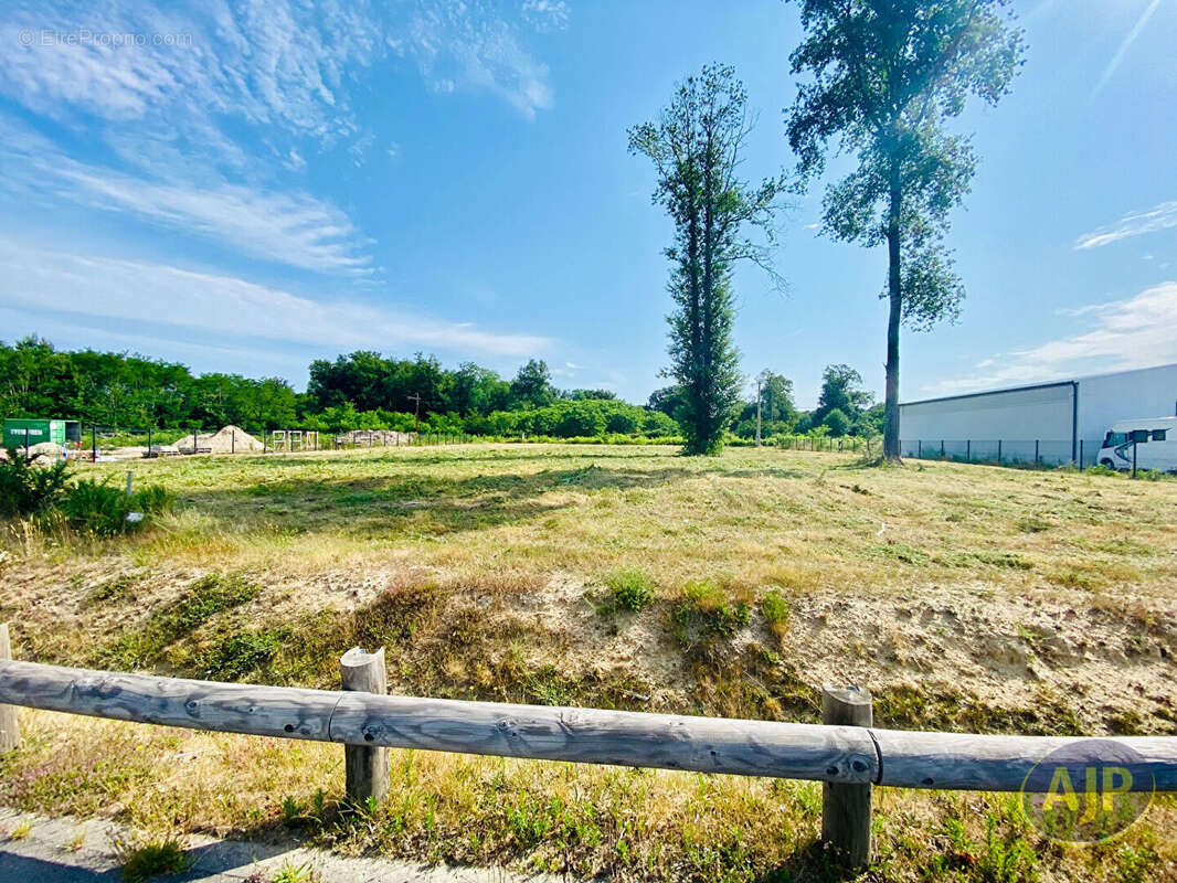 Terrain à LESPARRE-MEDOC