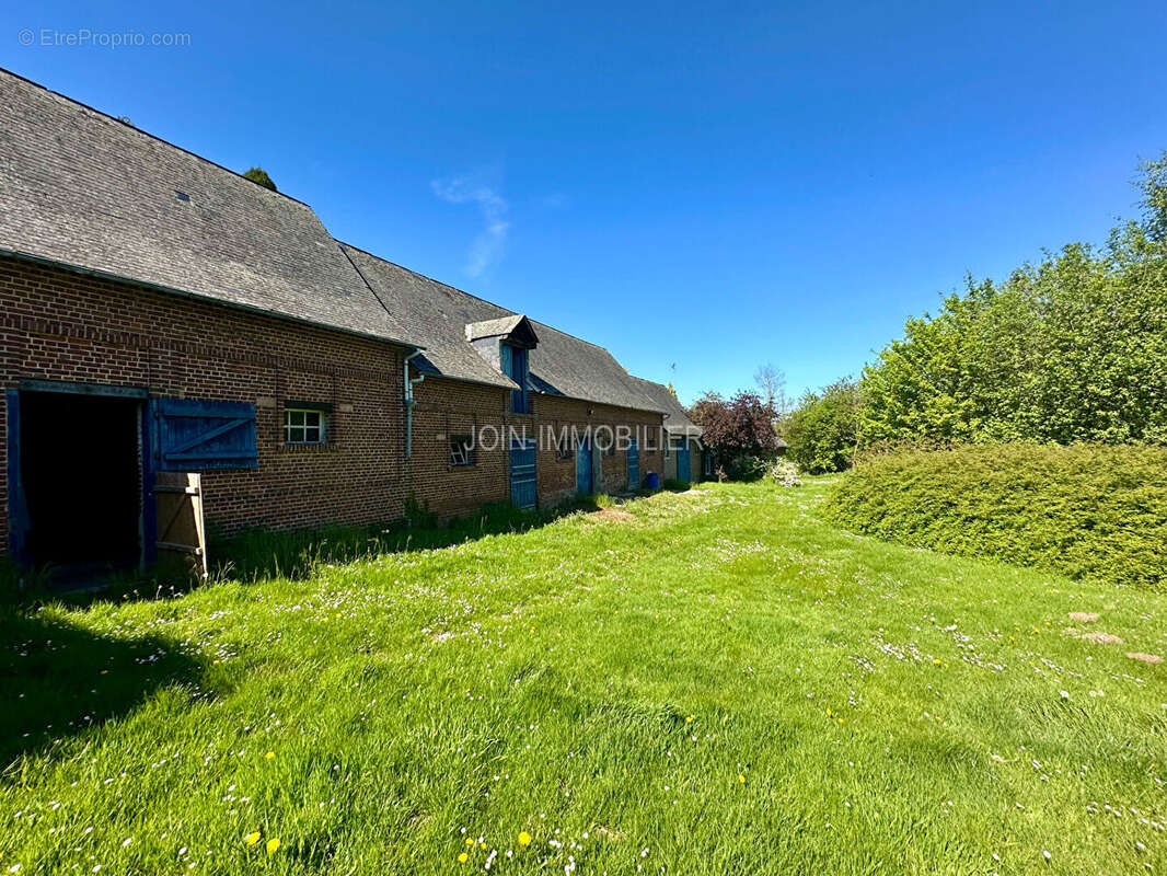 Maison à BAILLY-EN-RIVIERE