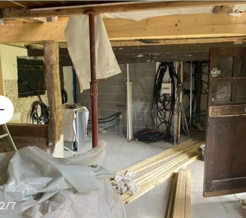 Maison à SAINT-ETIENNE-LA-THILLAYE