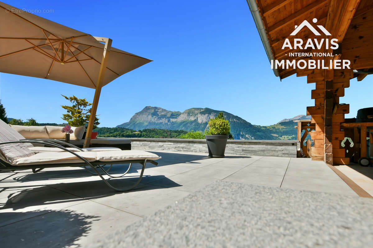 Maison à ARACHES-LA-FRASSE