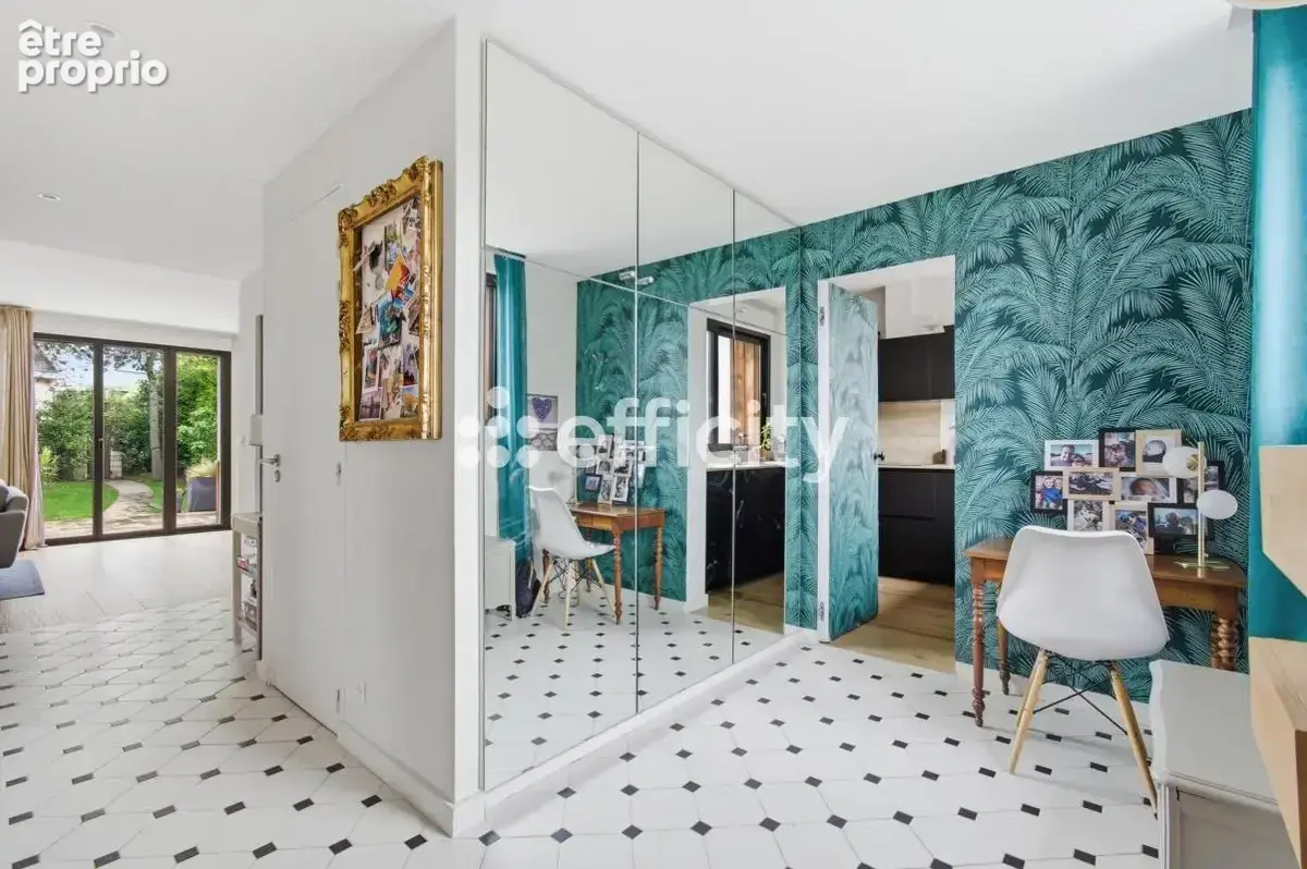 Maison 151 m² à La Celle-Saint-Cloud  - photo 7