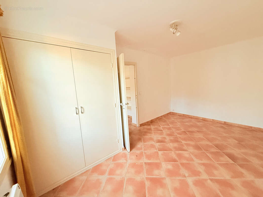 Maison à LE CASTELLET