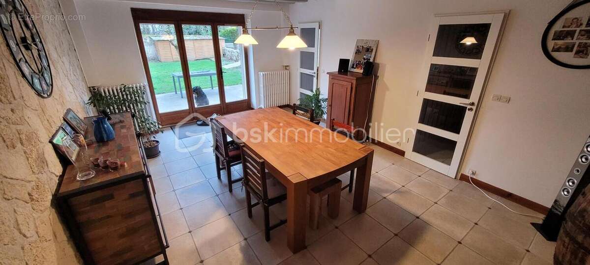 Maison à MONTEREAU-FAULT-YONNE