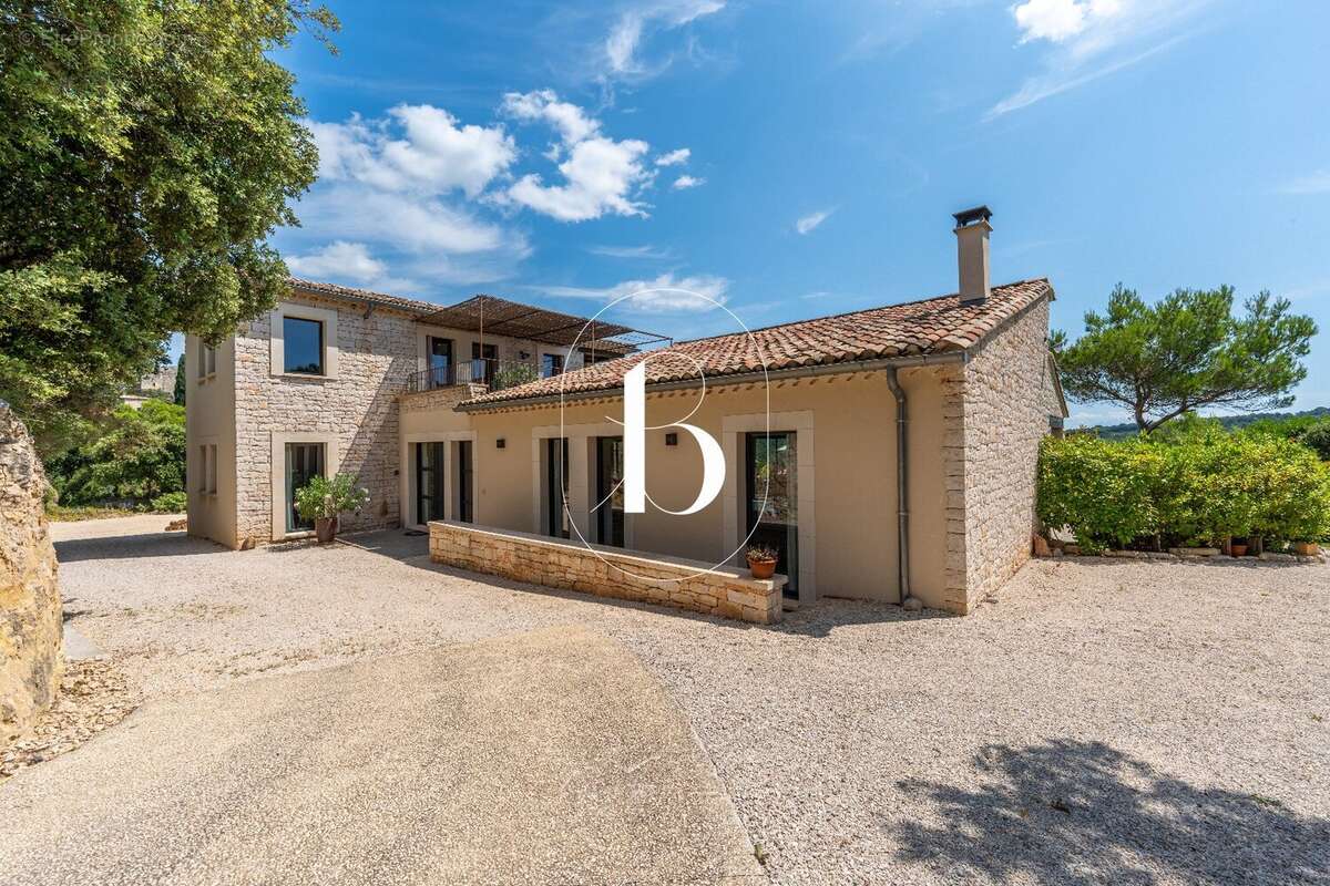 Maison à UZES