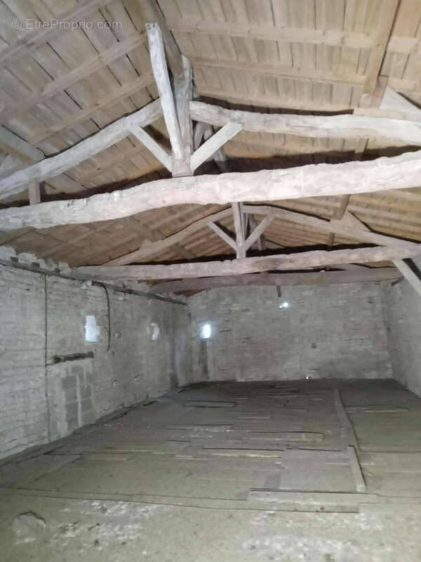 Maison à MACQUEVILLE