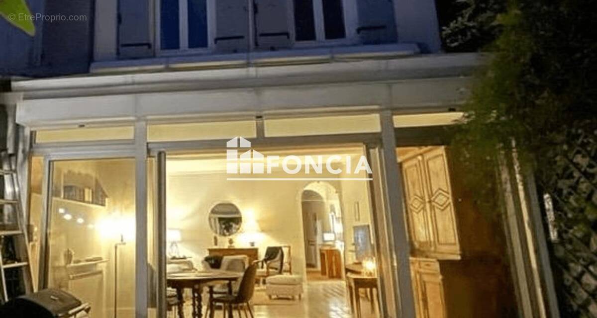 Maison à VILLENEUVE-SUR-LOT