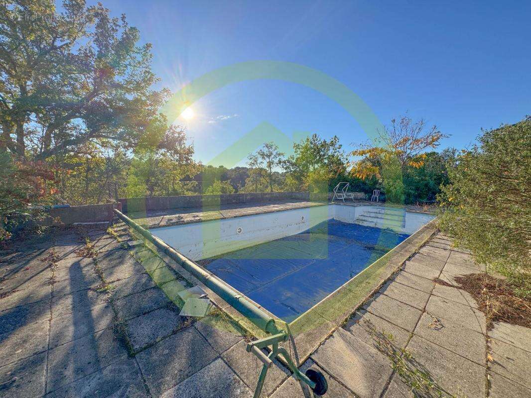 Maison à SAINT-PAUL-EN-FORET