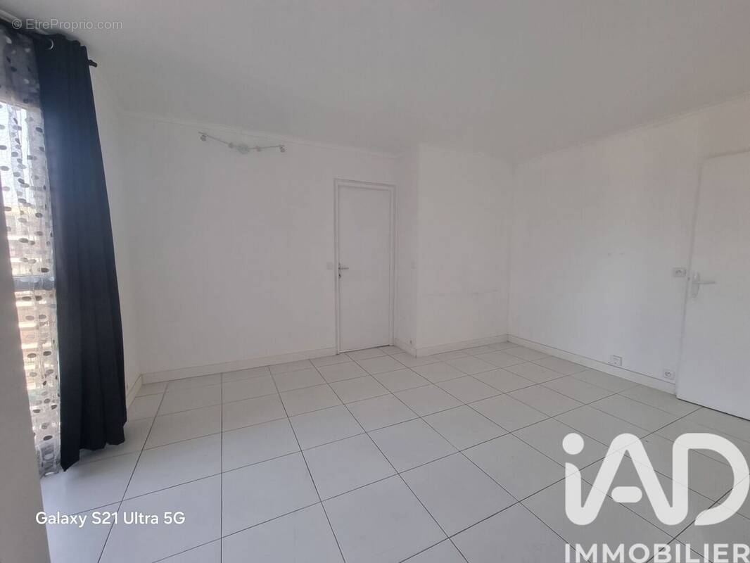 Photo 1 - Appartement à GRIGNY