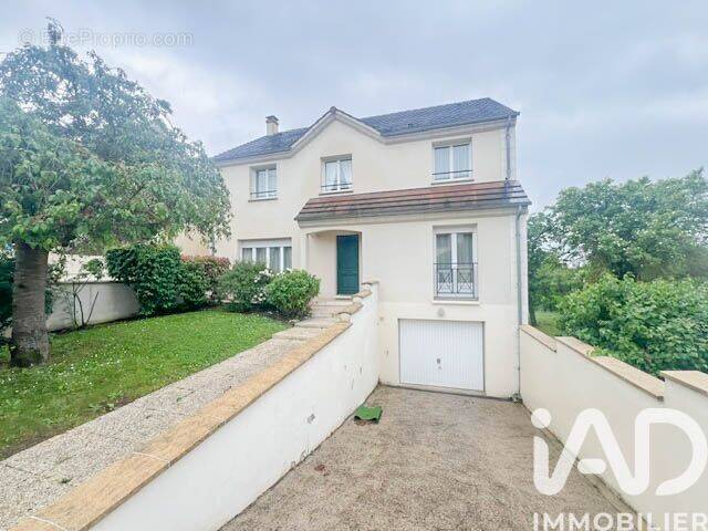 Photo 1 - Maison à COULOMMIERS