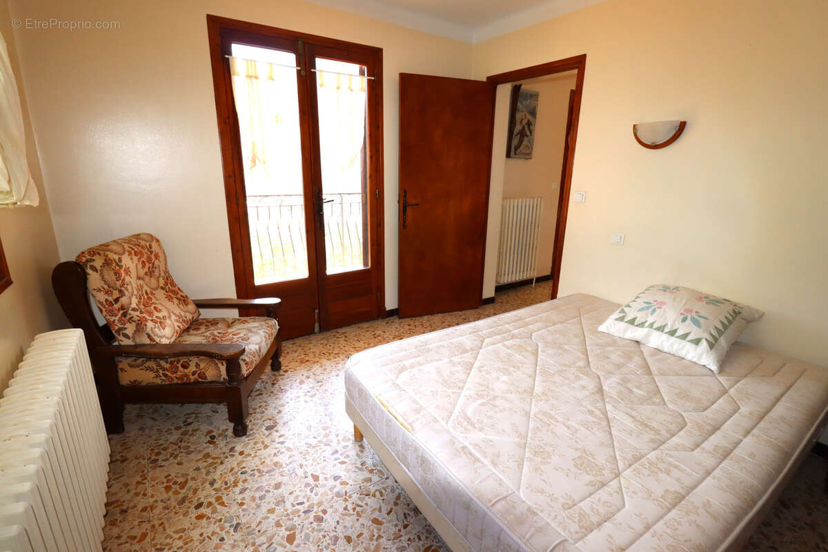 Maison 450 m2 - 4 appartements - photo 42