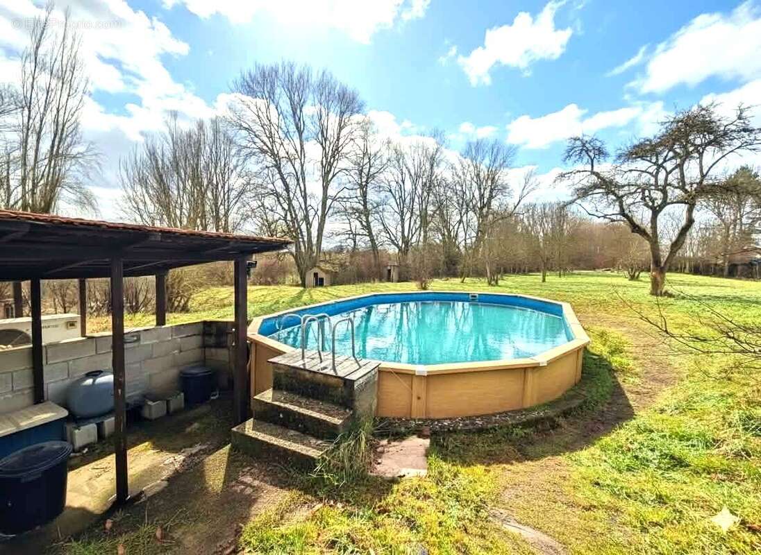 Maison à VAL-DE-MEUSE