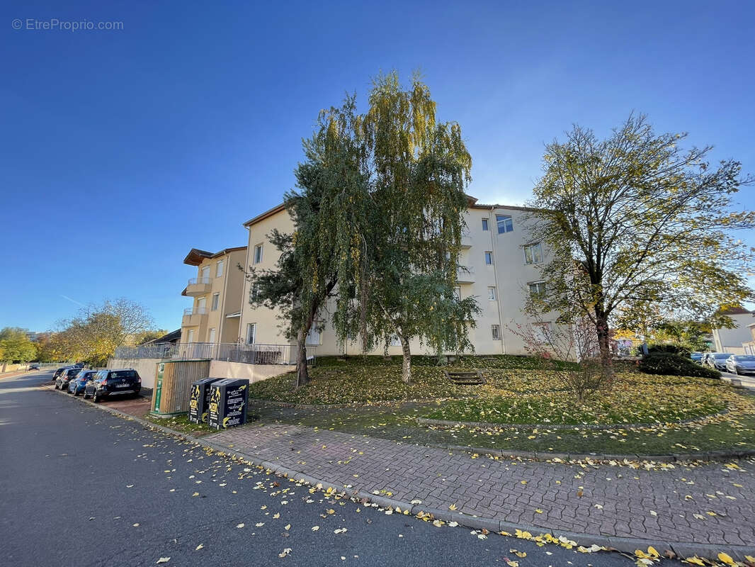 Appartement à LE COTEAU