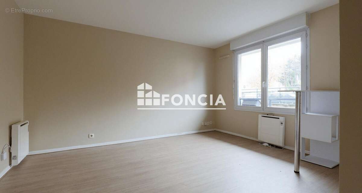 Appartement à ATHIS-MONS