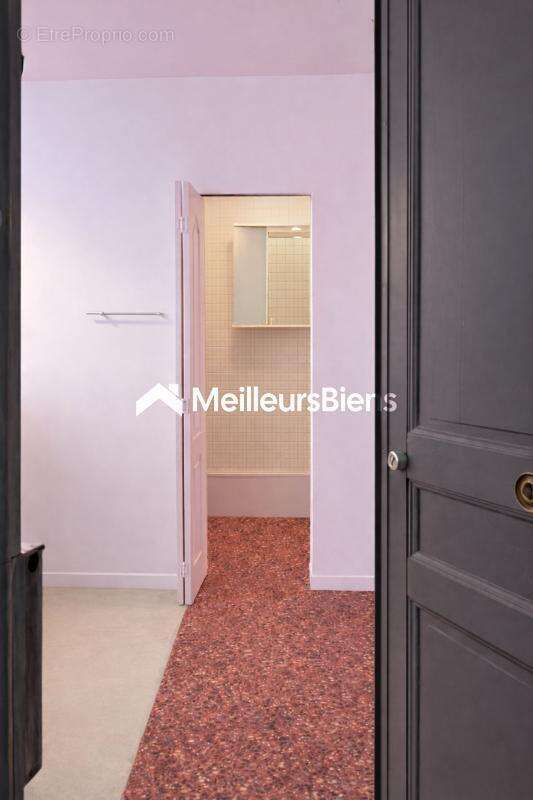 Appartement à LEVALLOIS-PERRET