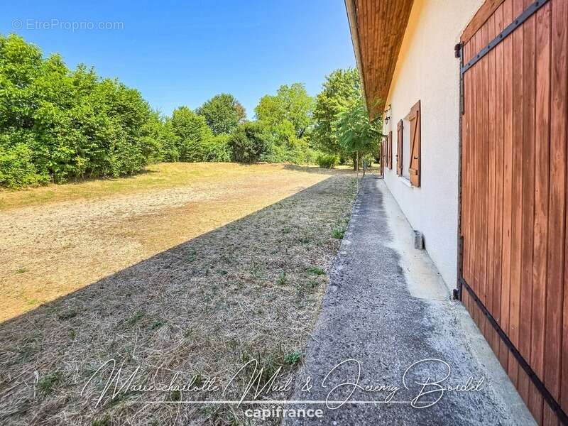Maison à vendre 4 pièces SERMOYER (01) - photo 19