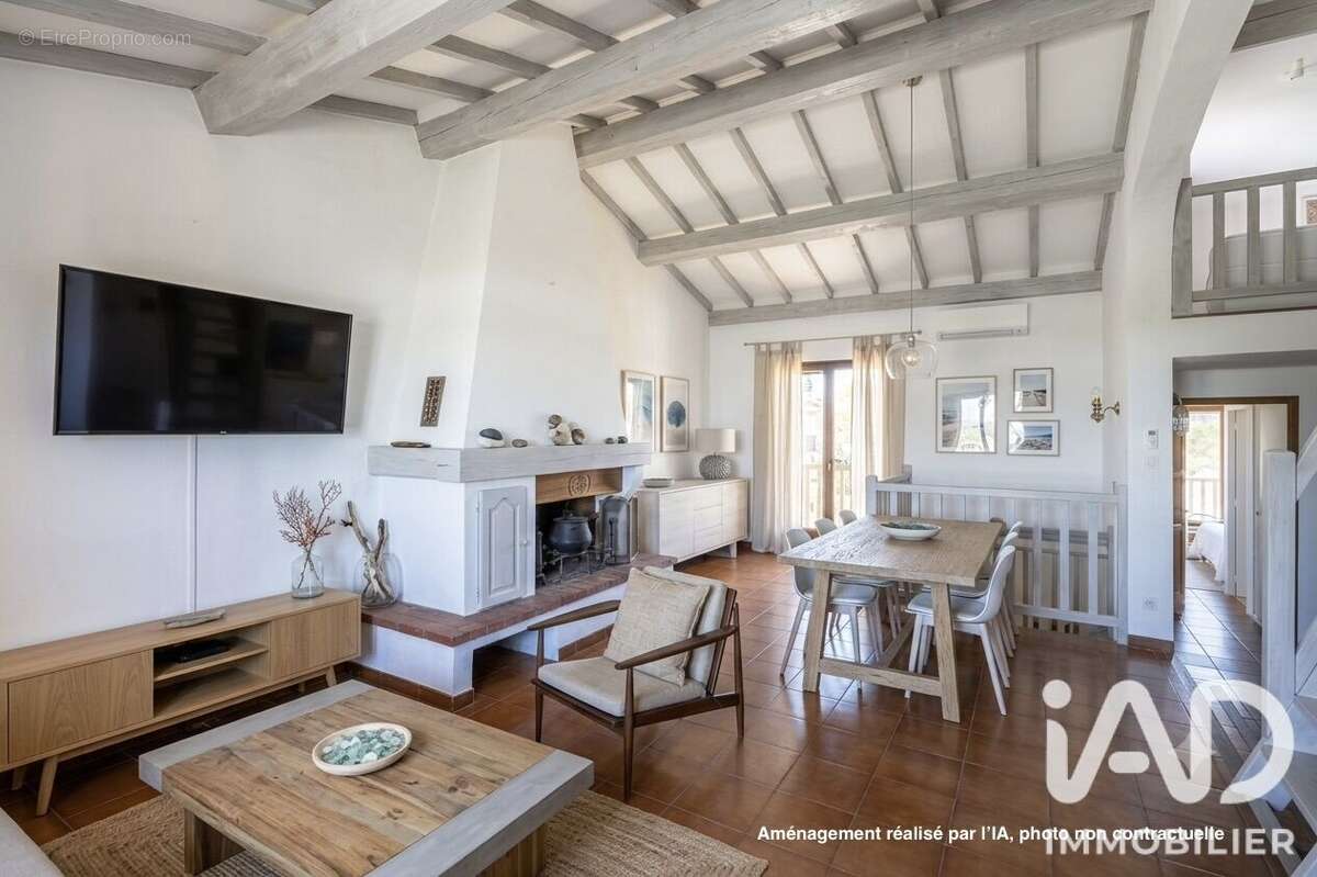 Maison 131 m² à Saintes-Maries-De-La-Mer  - photo 4