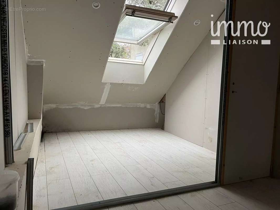 Maison à JOUE-SUR-ERDRE