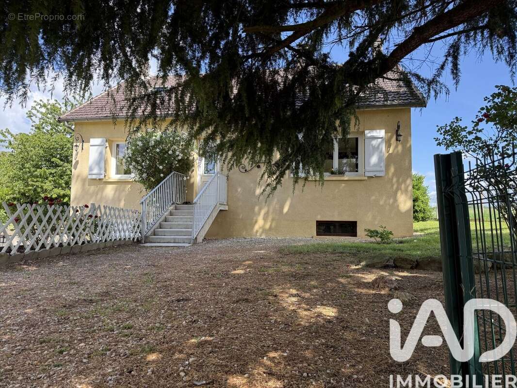 Photo 4 - Maison à CHATENAY-SUR-SEINE