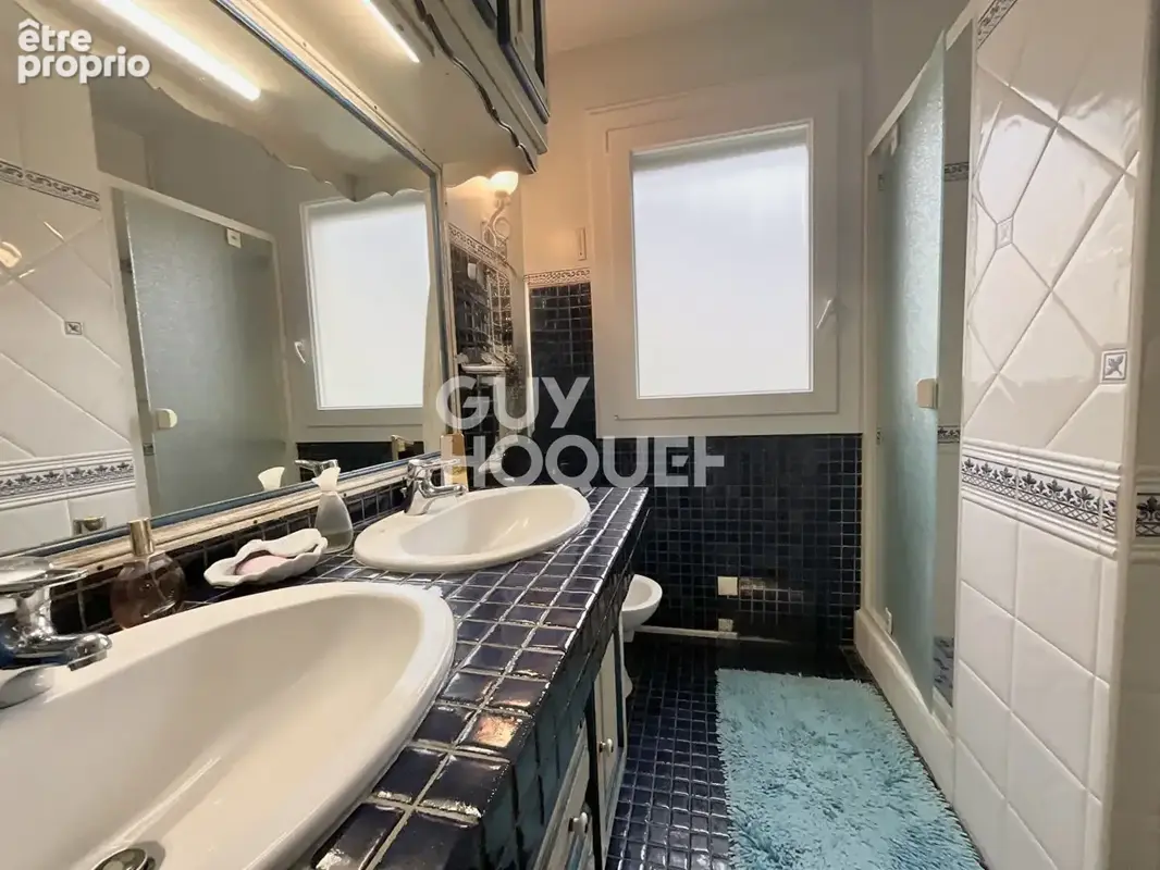 Maison de plain-pied T5 de 119 m2 sur une parcelle de 492 m2 avec piscine - photo 11