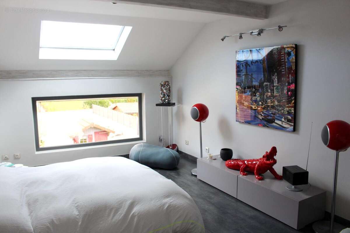 Maison à ARTHAZ-PONT-NOTRE-DAME