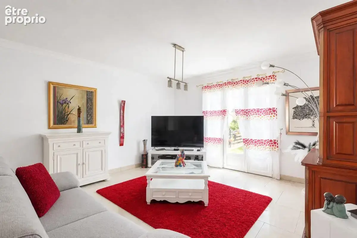 Maison de 7 pièces de 245 m² à Claye-Souilly - photo 5