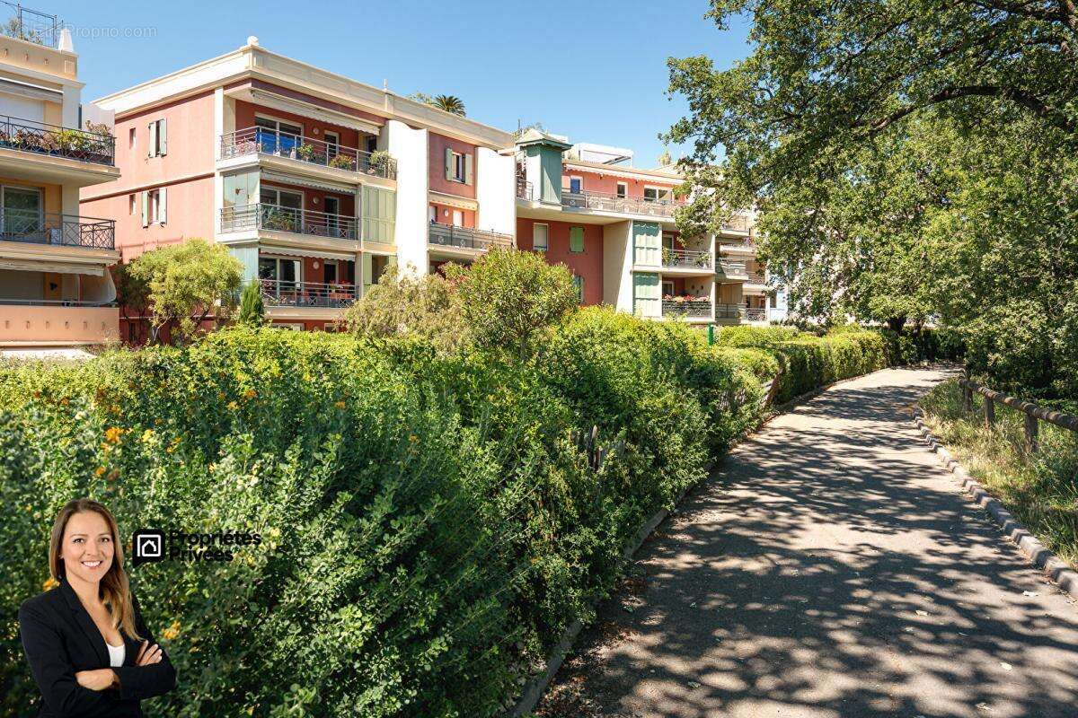 Appartement à FREJUS