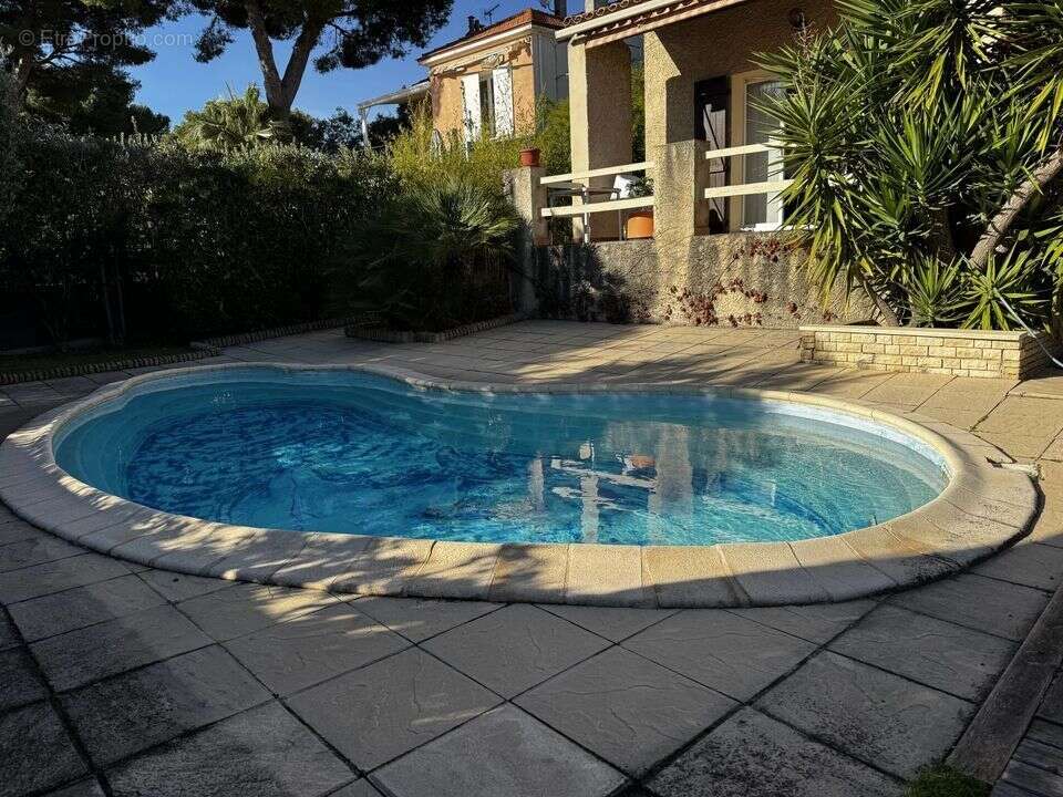 Maison à CARRY-LE-ROUET