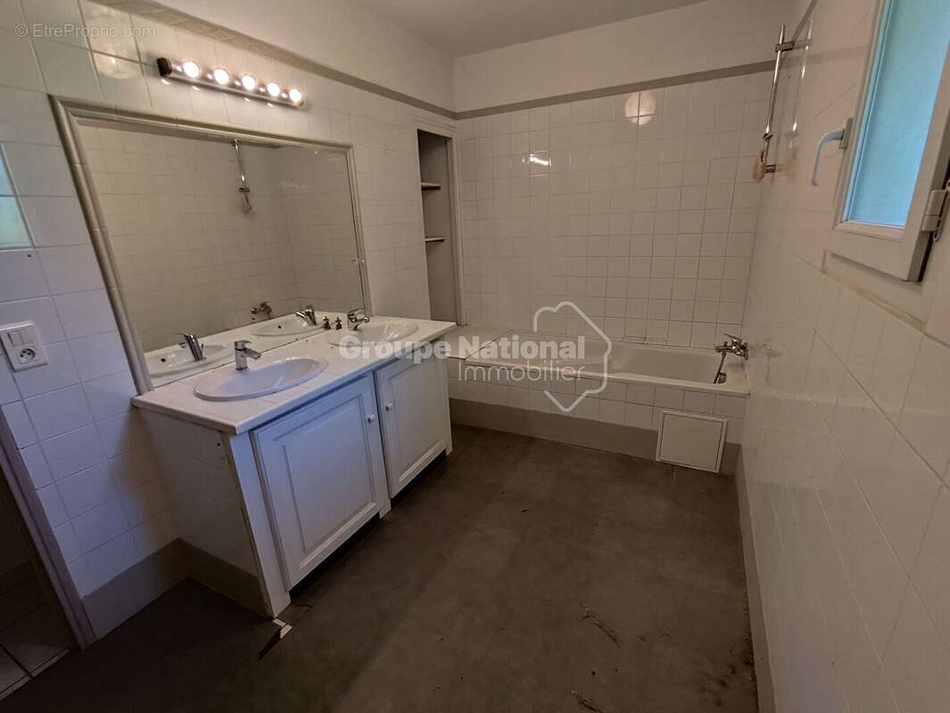Maison à JONQUIERES