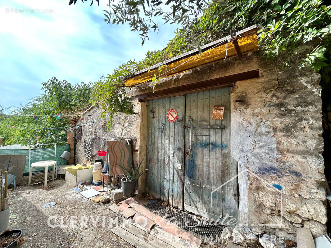 Bâti de 43m2 à rénover la treille - photo 2