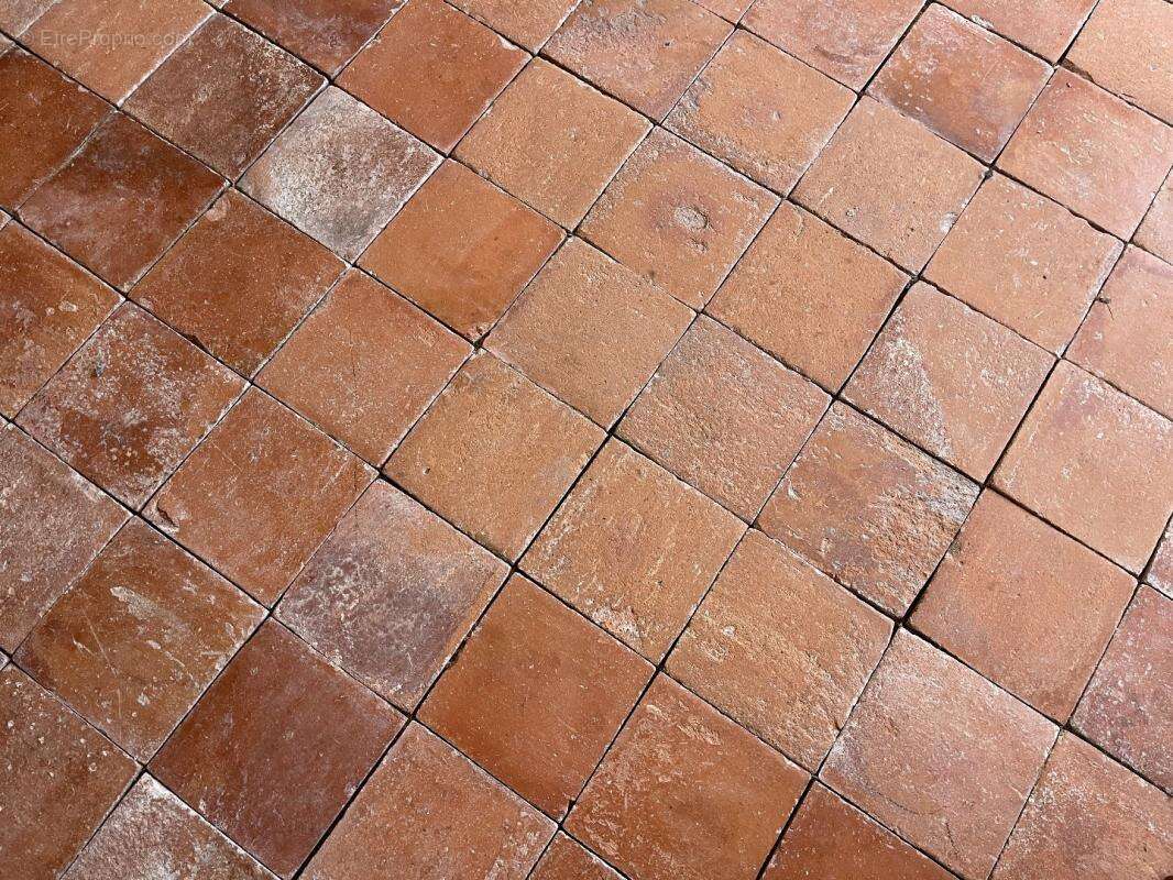 Maison à SAINT-MARTIAL-SUR-NE