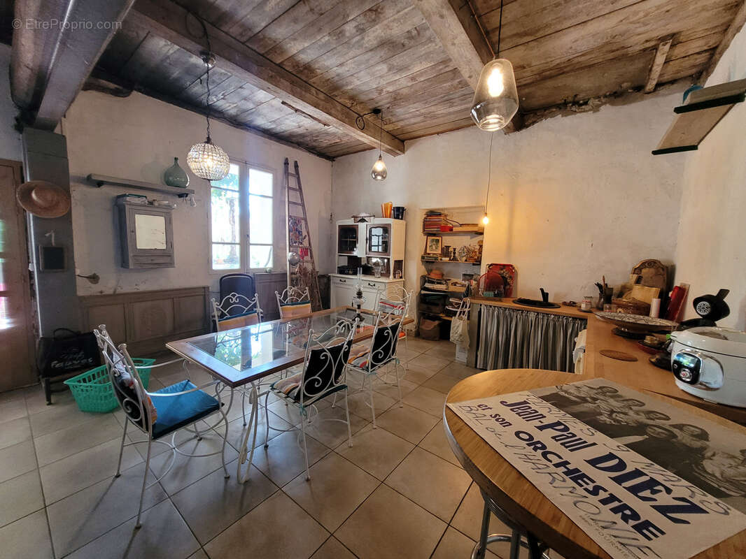 Maison à FLEURY