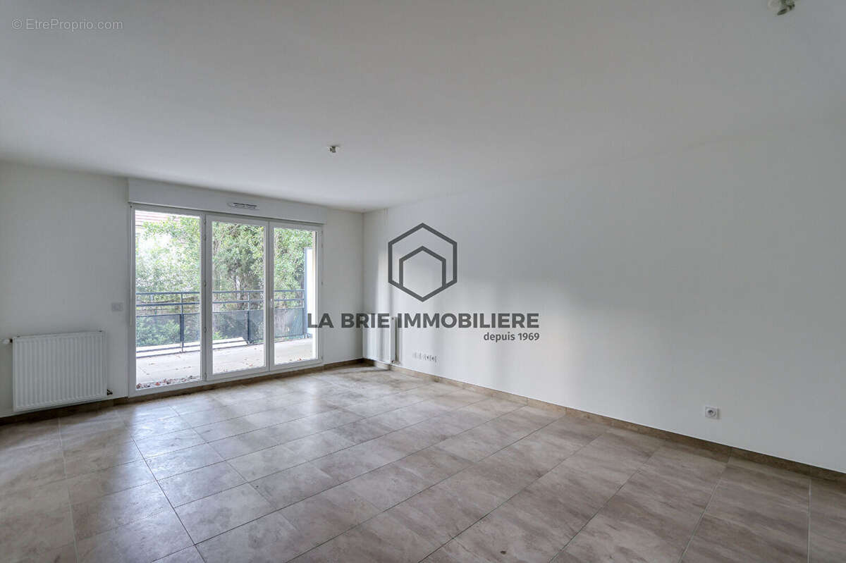 Appartement à PONTAULT-COMBAULT