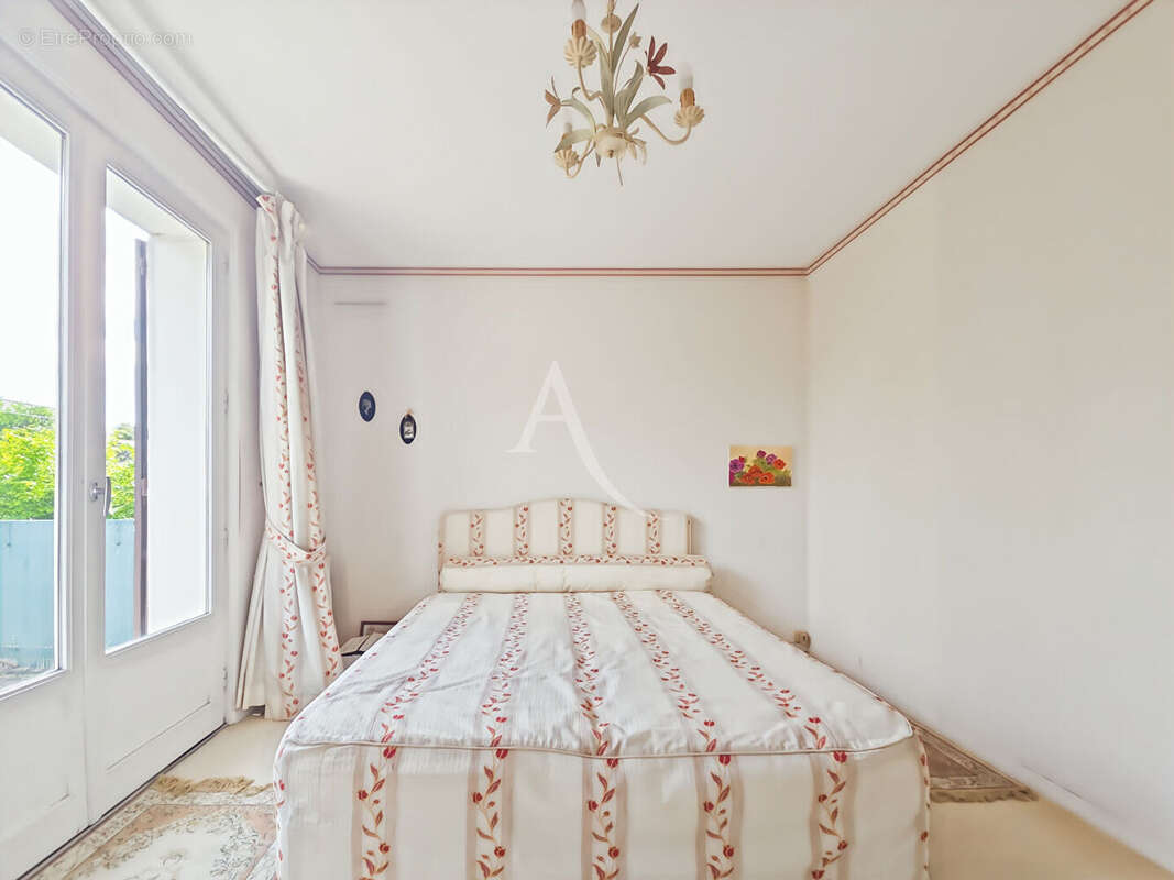 Maison à MEULAN