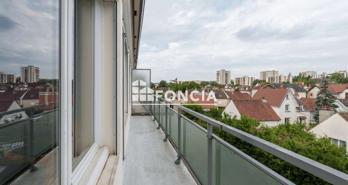T5 lumineux avec balcon-terrasse – Dernier étage – Vue dégagée - photo 9