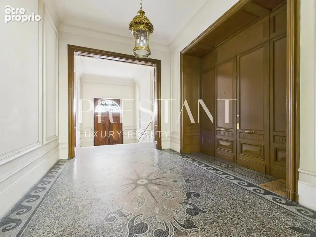 Appartement face au Jardin Public, au cœur de l’une des adresses les plus prestigieuses de Bordeaux. - photo 33