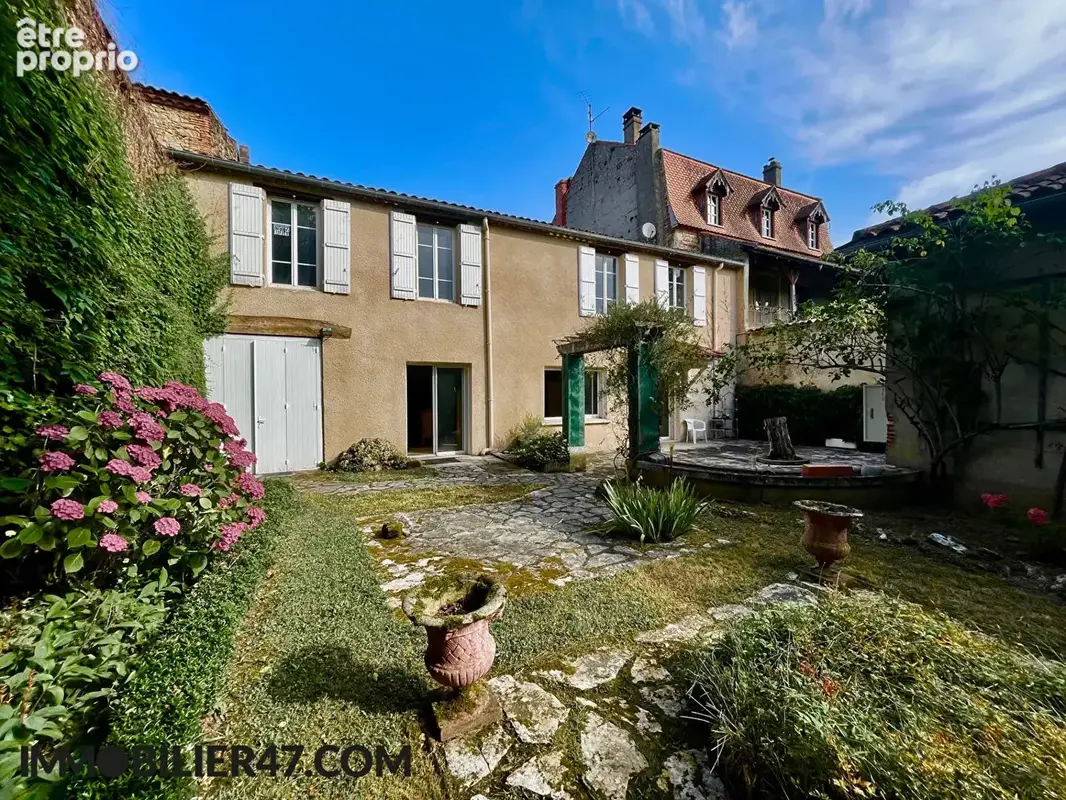 Maison de village avec jardin et garage - photo 13