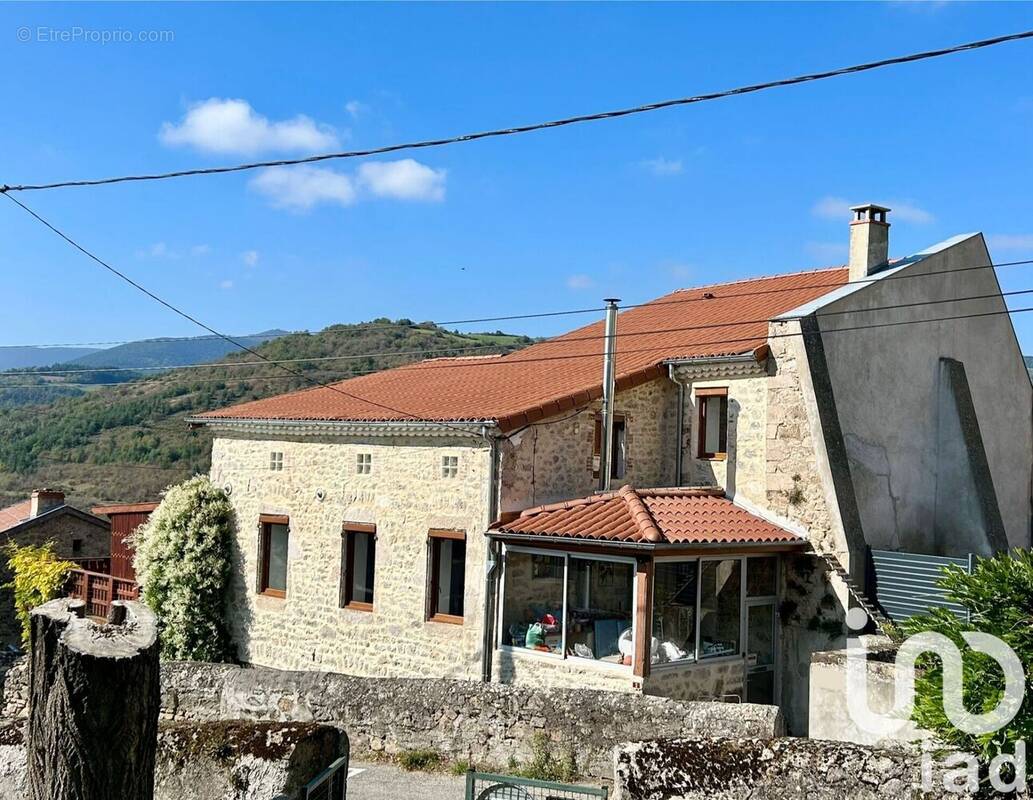 Photo 1 - Maison à VILLEVOCANCE