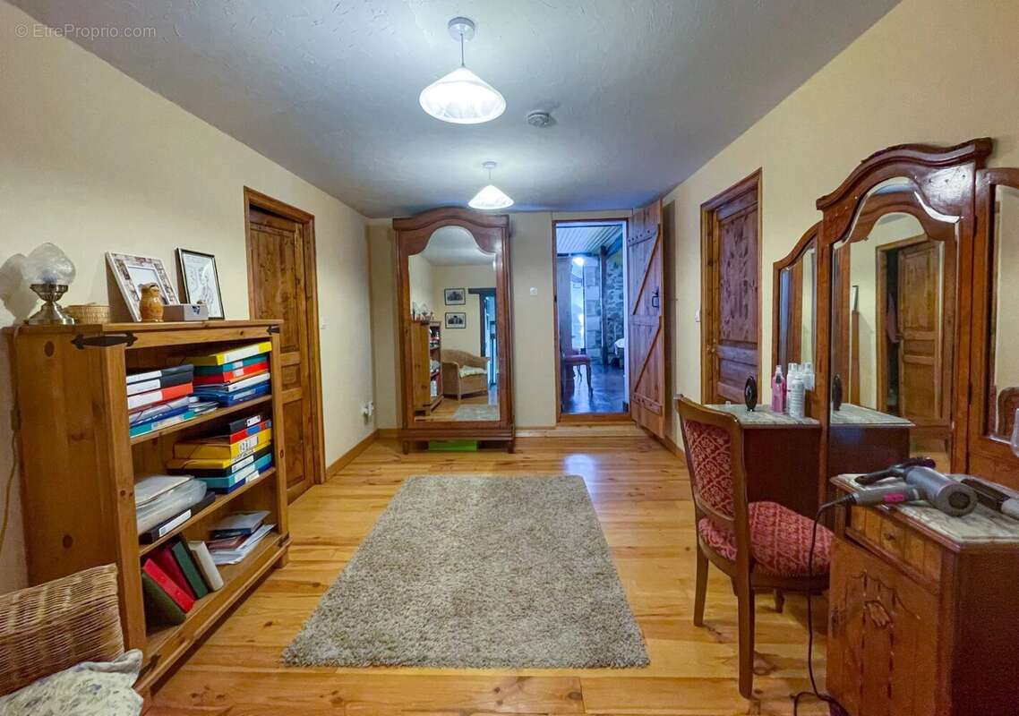 Belle maison sans voisins mais proche des commodités. - photo 18