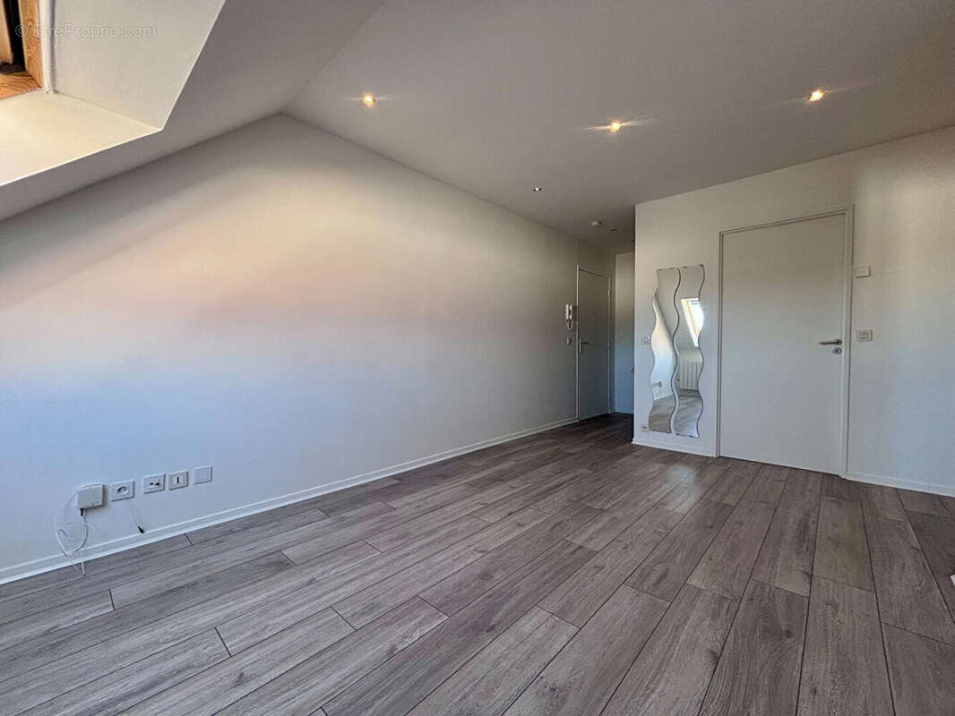 Appartement à JOUARS-PONTCHARTRAIN