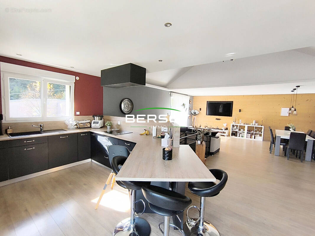 Maison à BAUME-LES-DAMES