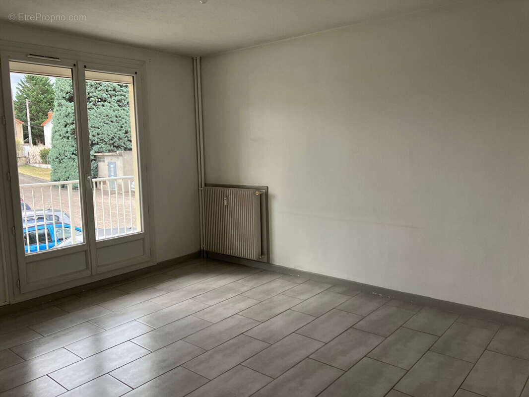 A VENDRE ROANNE EXCLUSIVITE Appartement de 2 pièce(s) 46.12 m2 - photo 3